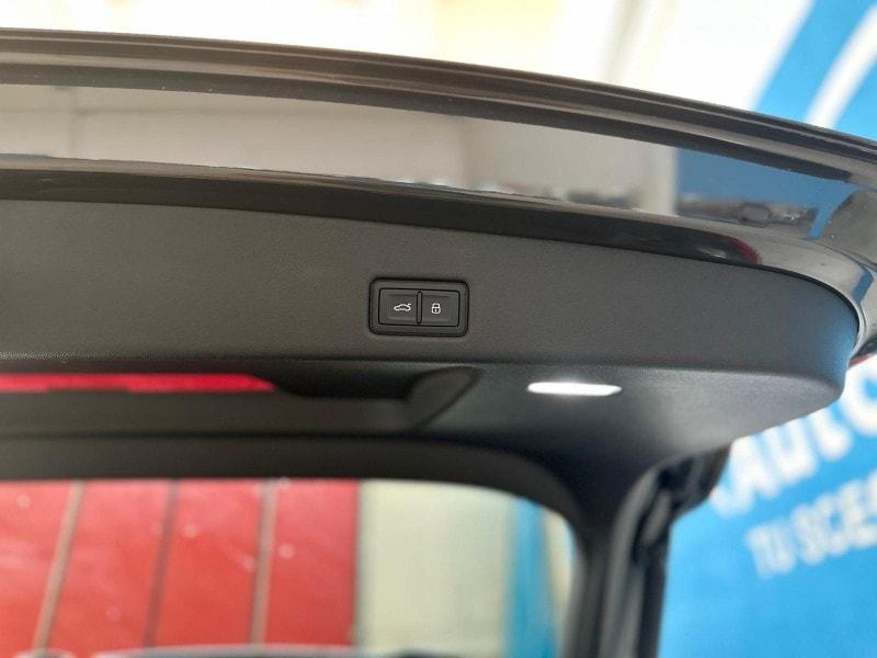 AUDI Q5 3ª serie Q5 TDI 150 kW mHEV+ S tronic ...