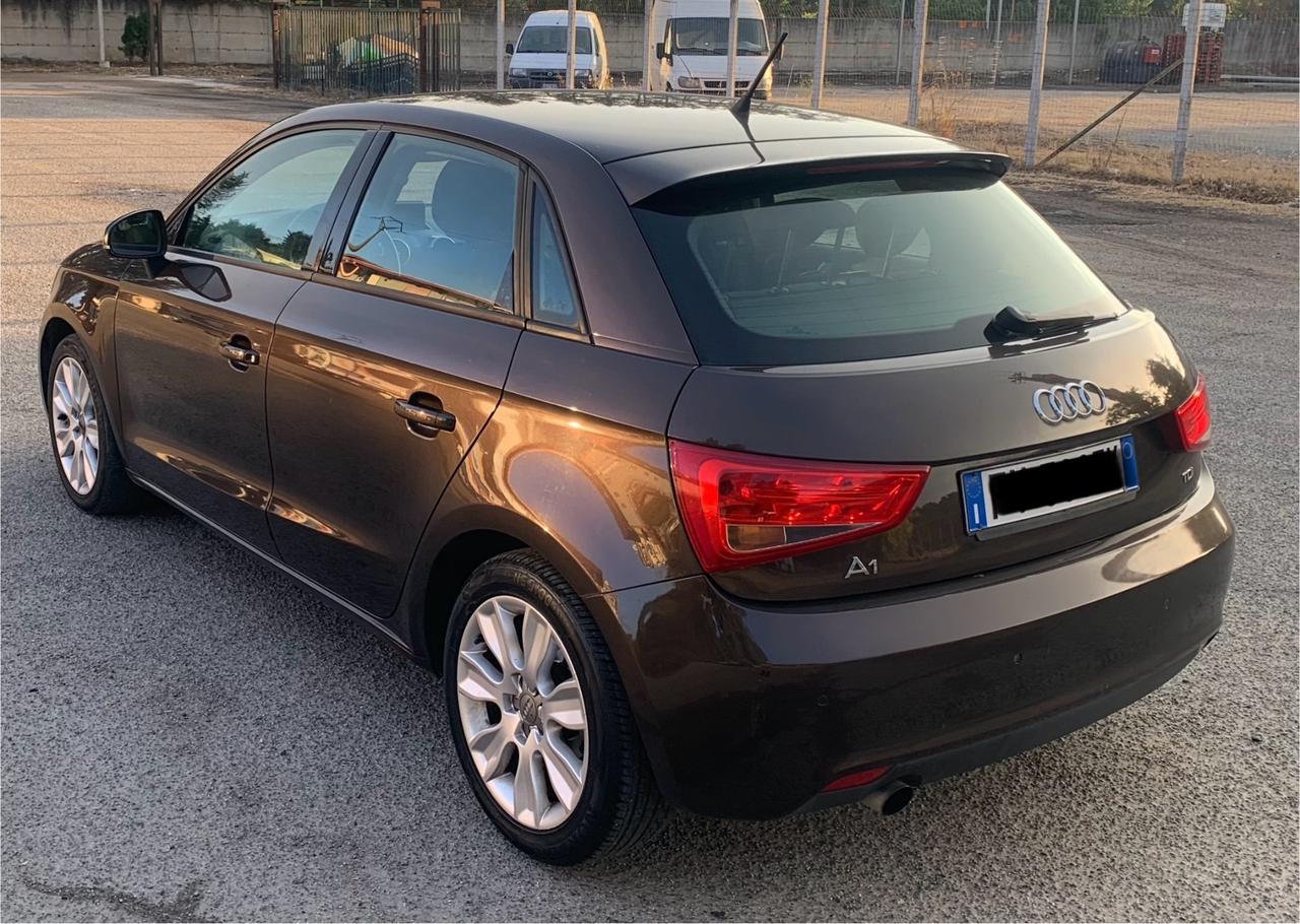 Audi A1 1.6 TDI Ambition 150000 KM