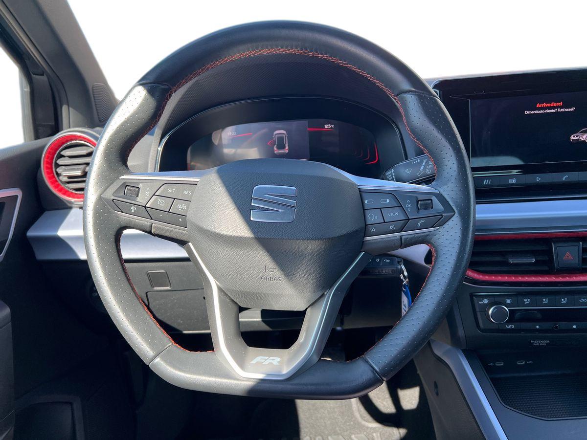 SEAT Arona 2022 - Arona 1.0 ecotsi FR 95cv