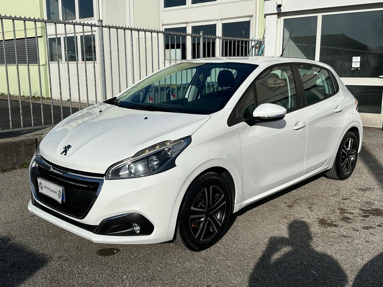 Peugeot 208 PureTech 82 5 porte Touch