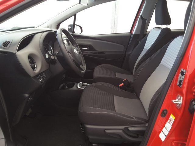 TOYOTA Yaris 1.5 Hybrid 5 porte Business