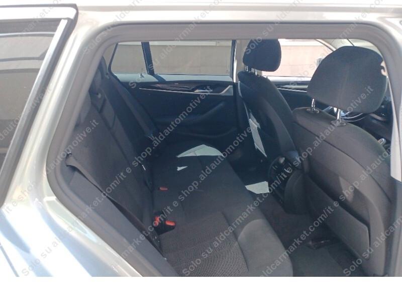 Bmw 518d Touring 150cv Aut. *FULL OPT.* da VETRINA