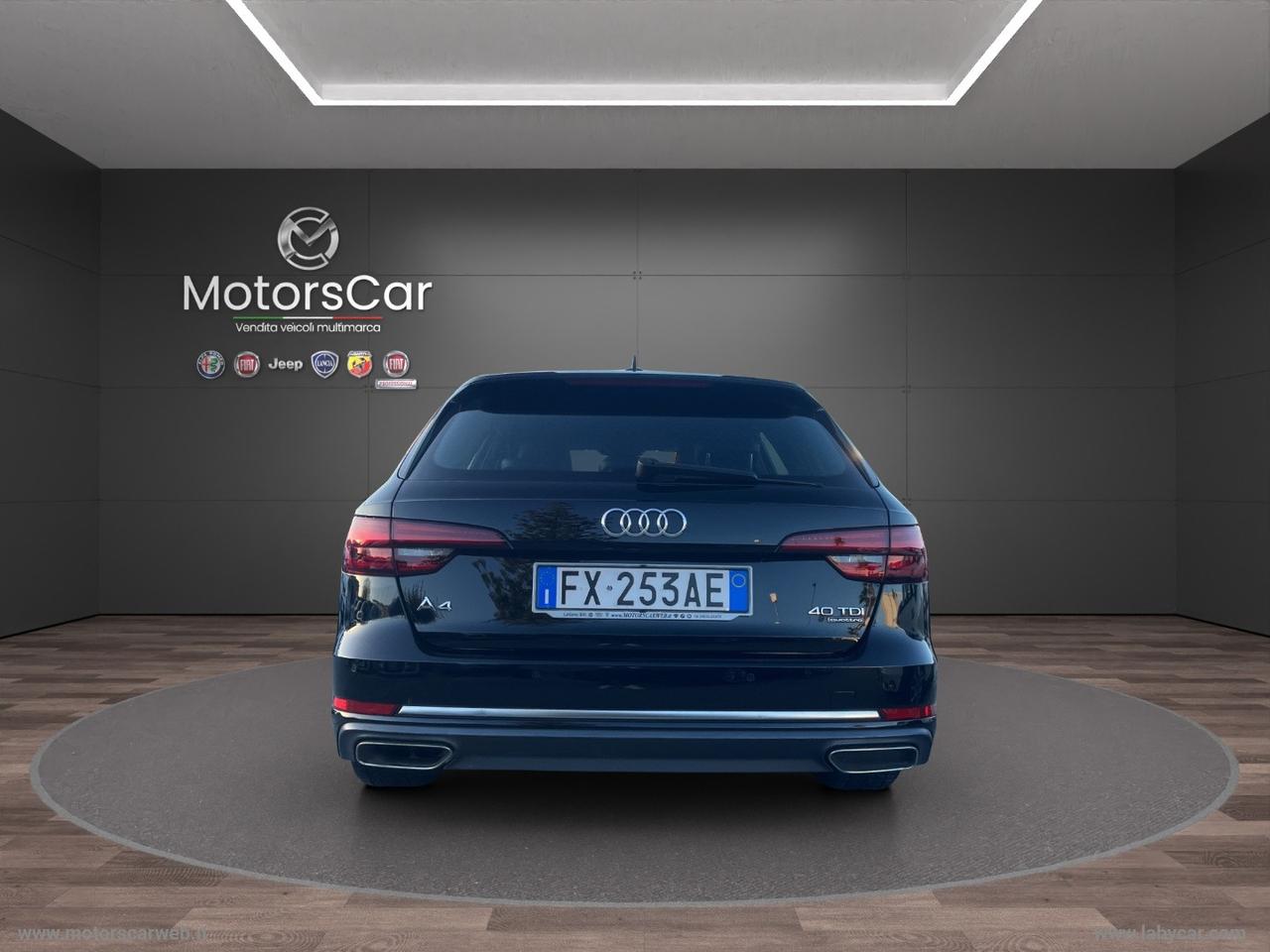 AUDI A4 40 TDI quattro S tronic Business