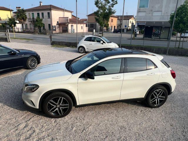 MERCEDES-BENZ GLA 200 d Automatic 4Matic Sport Enduro TETTO PANORAMICO