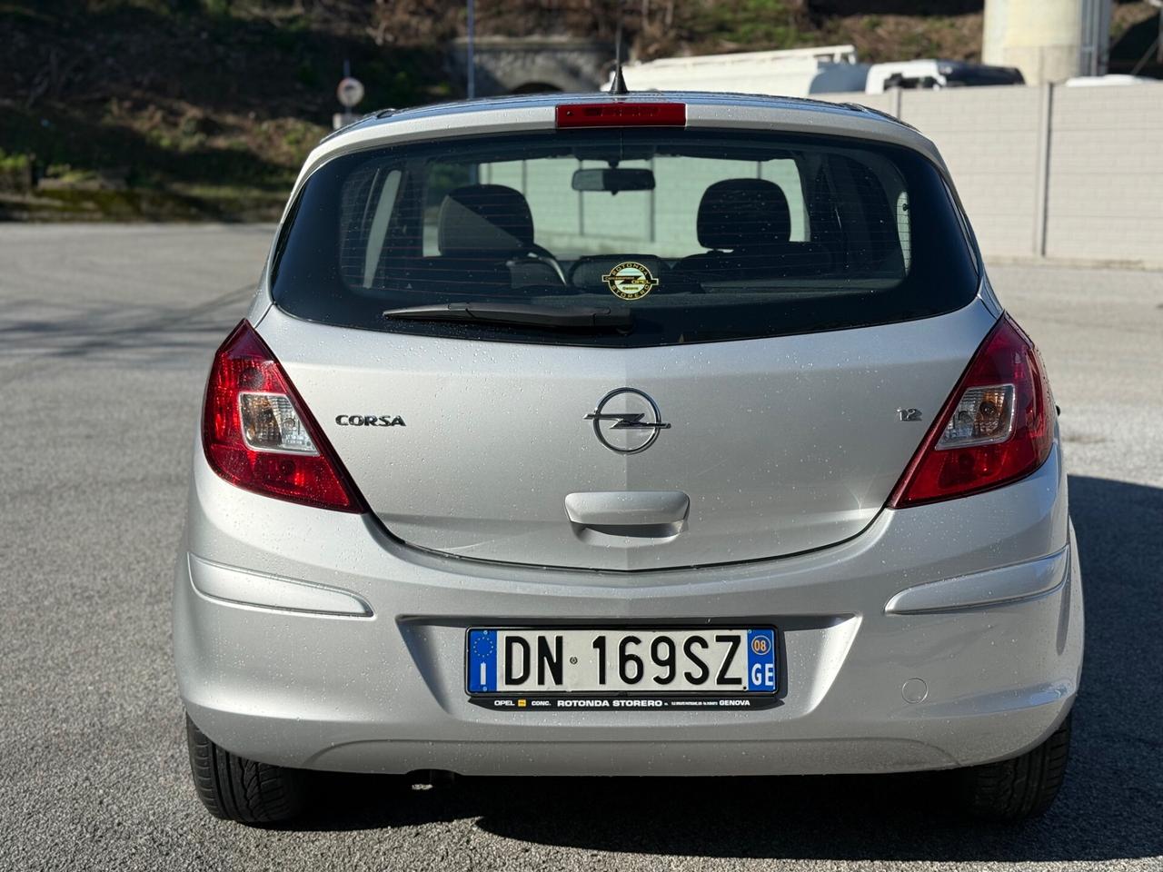 Opel Corsa 1.2 benzina 5 porte con soli 27.000 km 1 pro