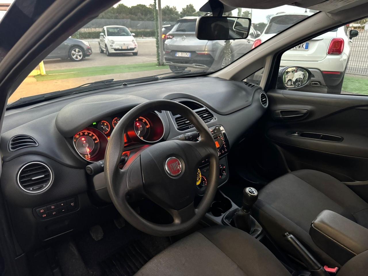 Fiat Punto 1.3 MJT II S&S 95 CV Street garanzia12