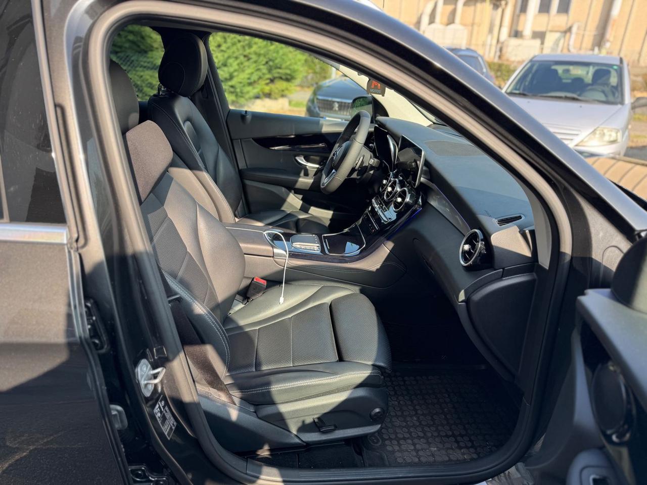 Mercedes-Benz GLC 200 Business #7285