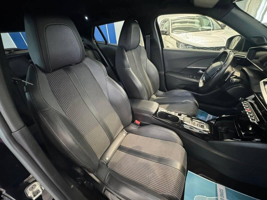 Peugeot 2008 1.5 bluehdi GT Pack s&s 130cv eat8