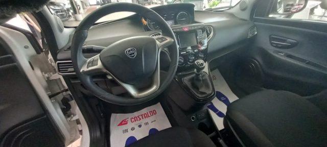 LANCIA Ypsilon 1.2 69 CV 5 porte Gold