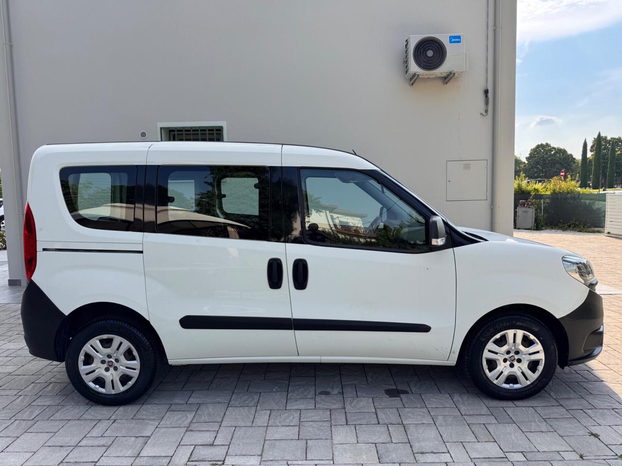 Fiat Doblo DOBLÒ CARGO COMBI 1.3 Mijet 16v 95CV (cat. N1) Euro6 5-door OK NEOPATENTATI