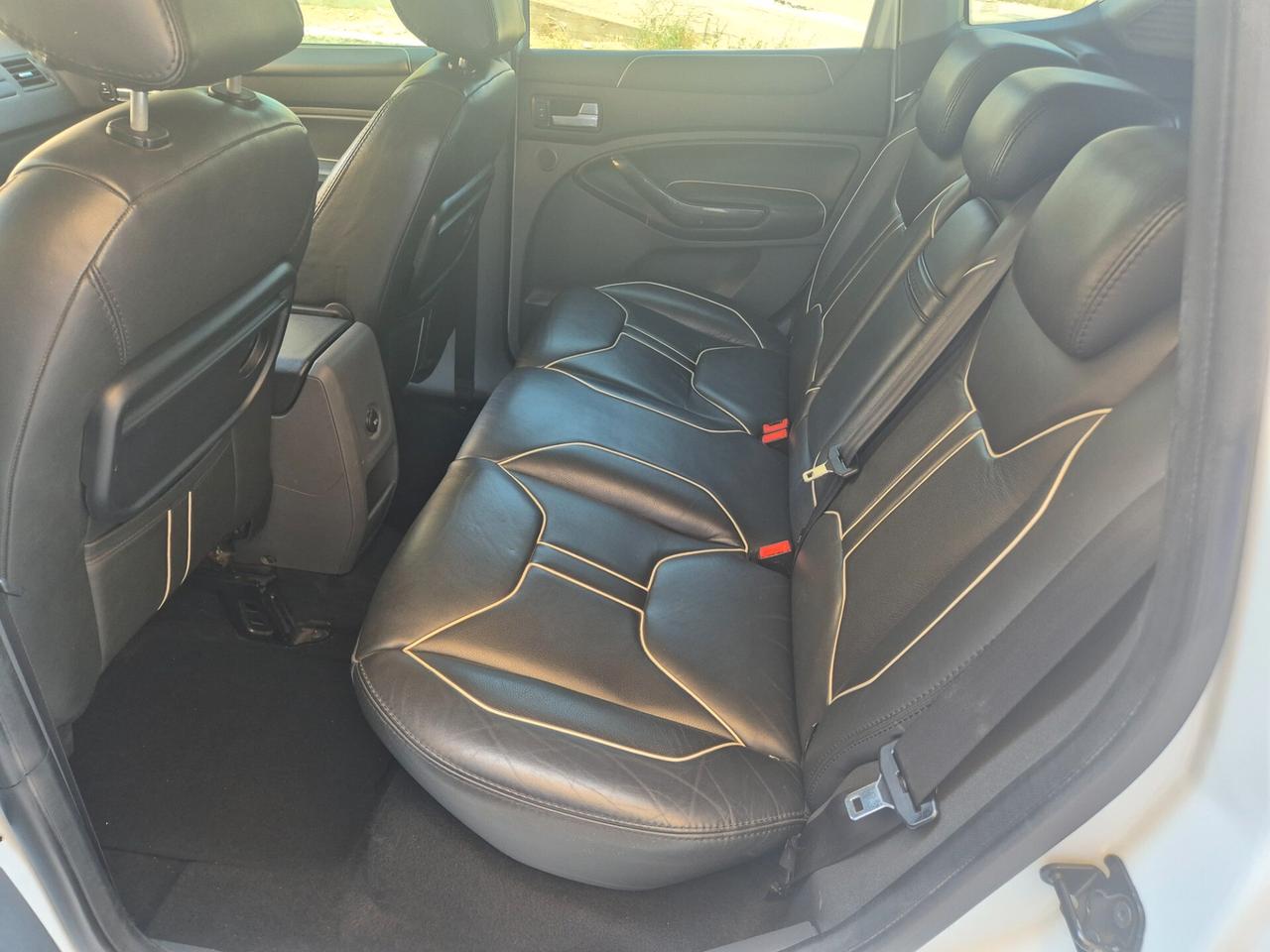 FORD KUGA 2.0 TDCI 140 CV ANNO 2012 INDIVIDUAL
