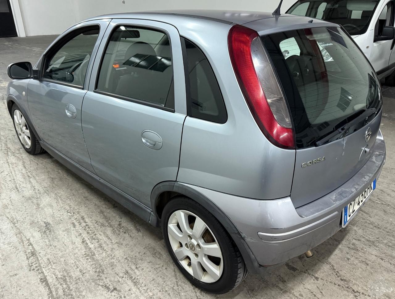 Opel Corsa 1.0 Benzina 60Cv 5 porte - 2006