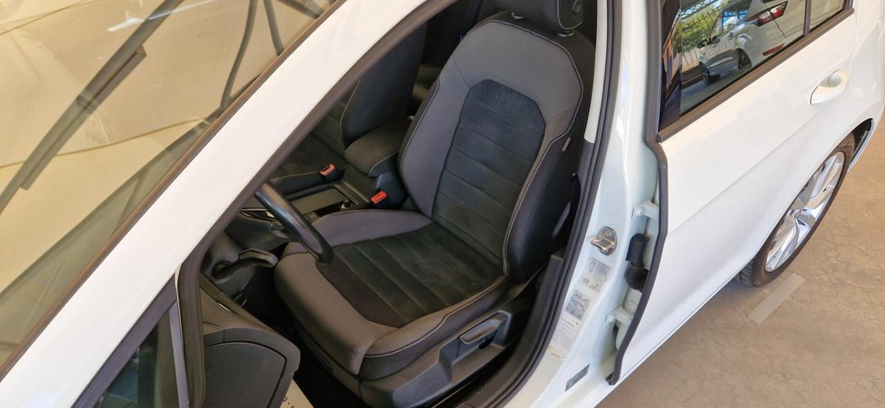 Volkswagen Golf 7 1.6 TDi 110cv 4MOTION Executive