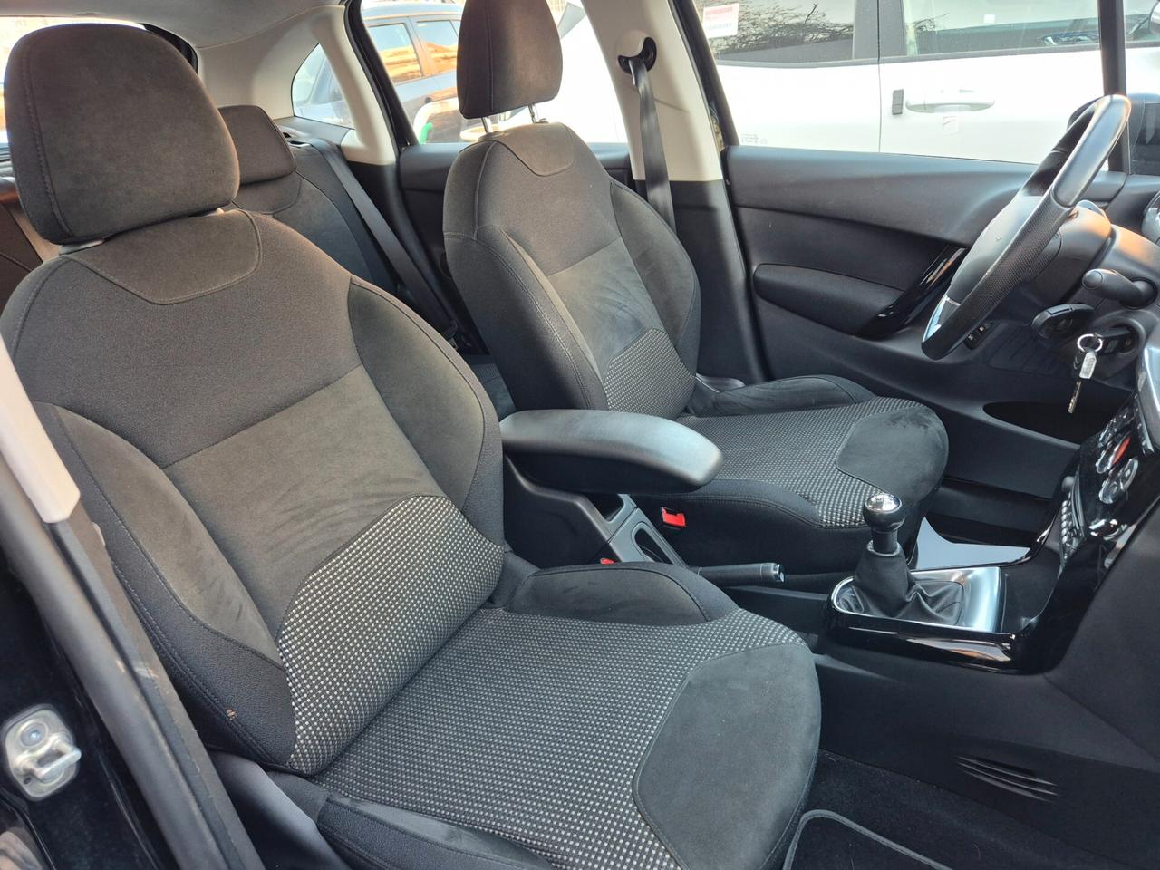 Citroen C3 PureTech 68 Exclusive 1.0 Benz UNIPRO