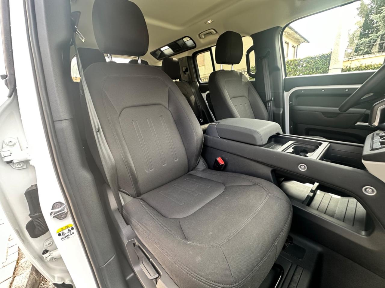 Land Rover Defender 110 3.0D I6 200 CV AWD Auto S