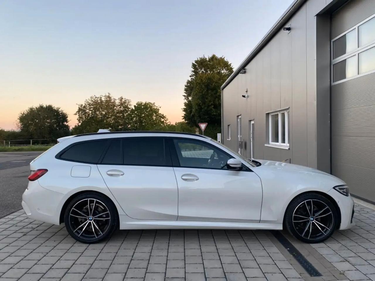 Bmw 320 320d xDrive Touring Msport