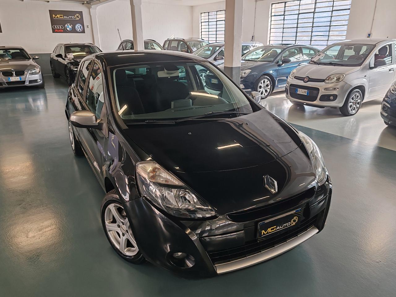Renault Clio 1.2 16V 3 porte Luxe