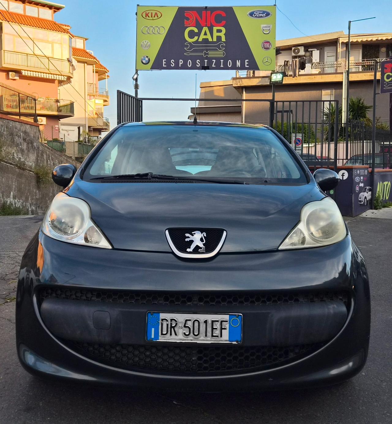 Peugeot 107 1.0 68CV 3p. Plaisir