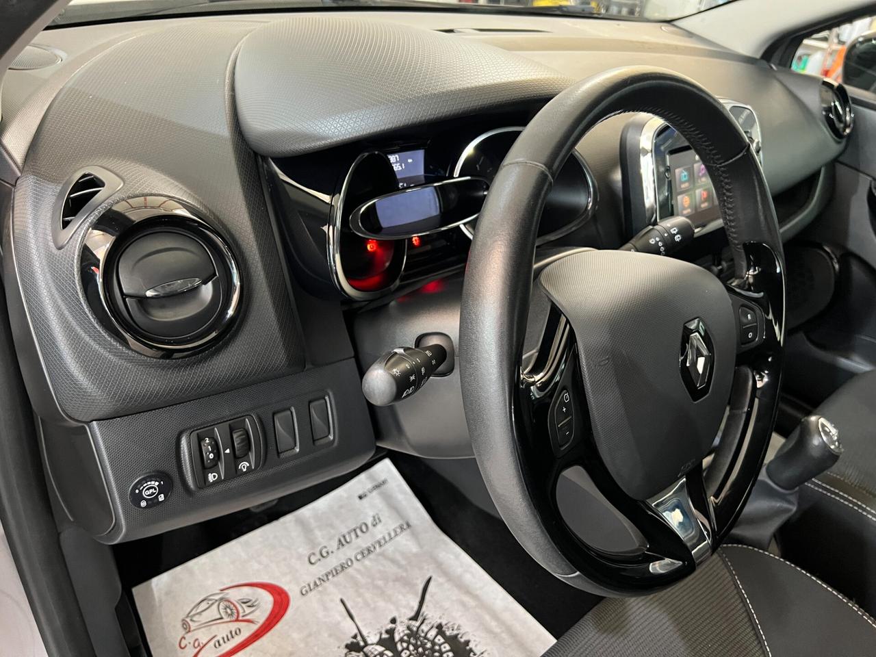 Renault Clio 1.2 73 CV GPL - LIVE - 2013