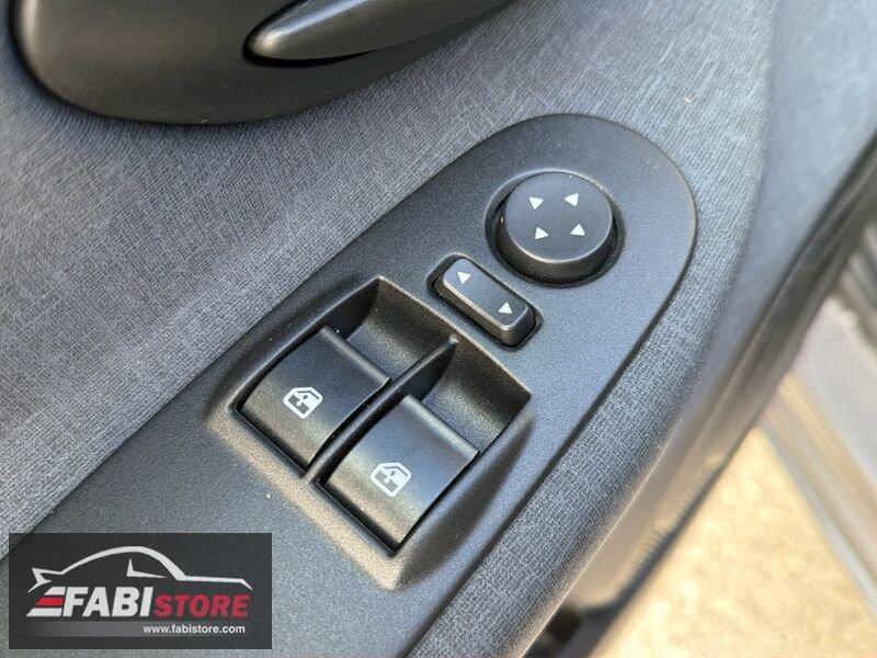 Lancia Ypsilon 1.0 FireFly 70 Cv Hybrid Gold 5 POSTI - Schermo, CarPlay, Ruotino ecc