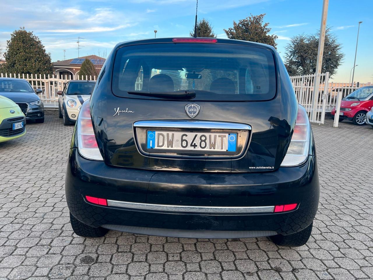Lancia Ypsilon 1.2 Versus