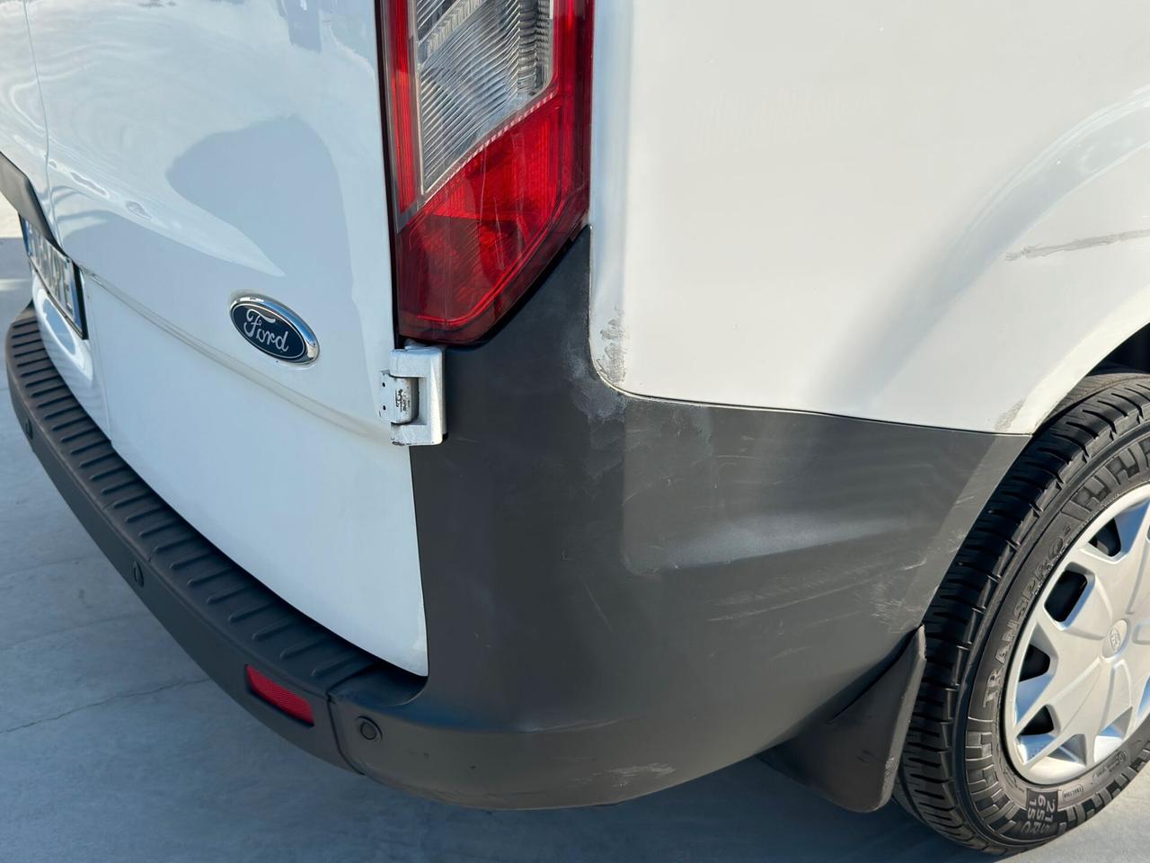 Ford Transit Custom 2.2 TDCi - 3 posti