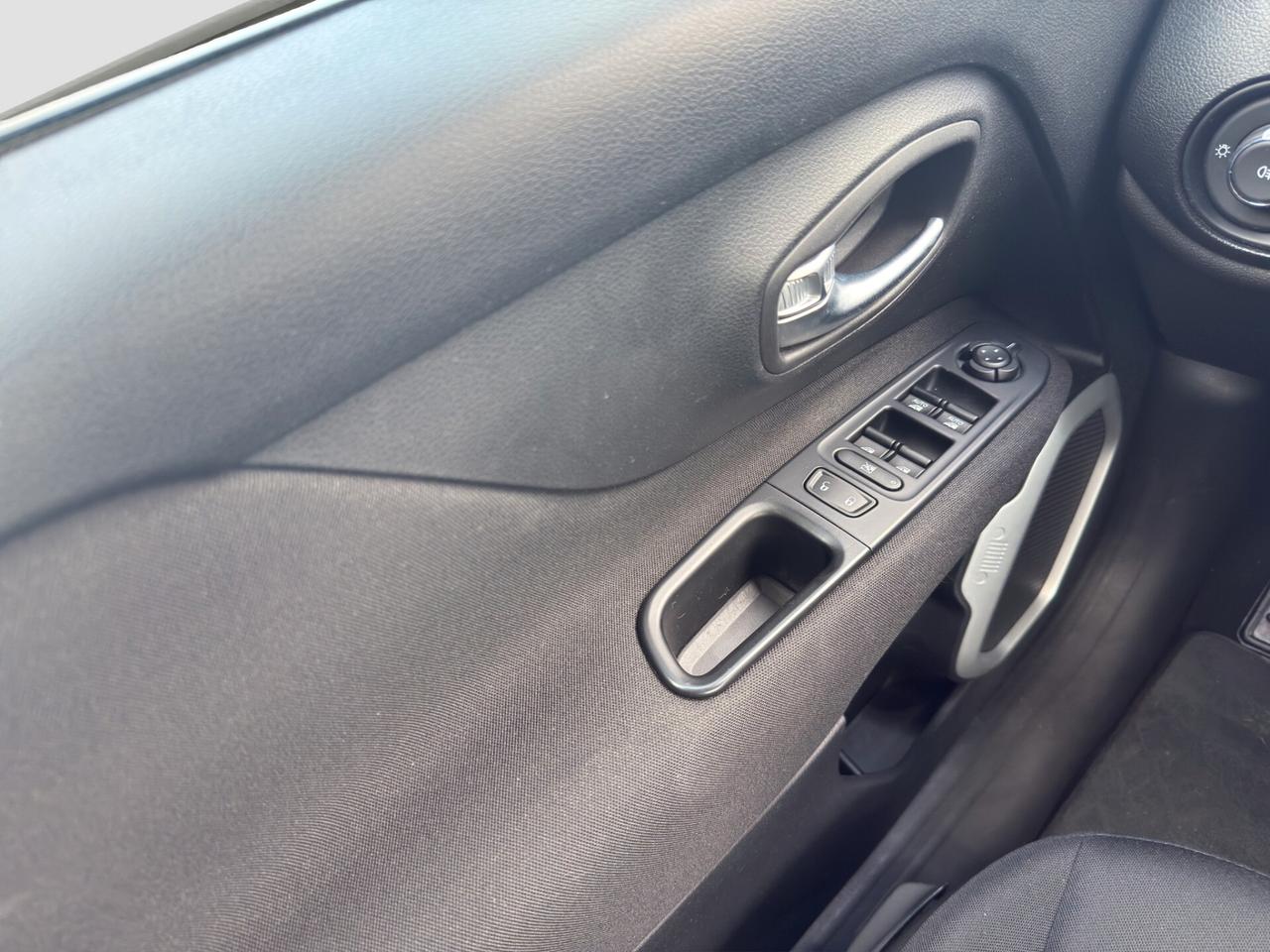 Jeep Renegade 1.6 Mjt Sport
