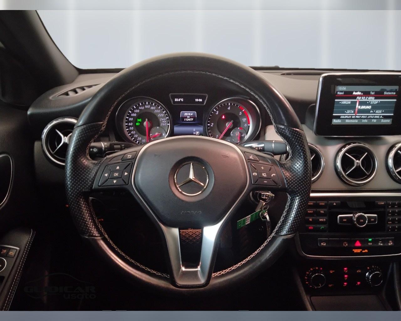Mercedes-Benz GLA-X156 2014 - GLA 220 d (cdi) Sport 4matic 170cv auto