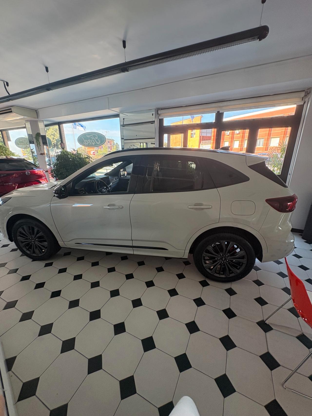 Ford Kuga 2.5 Full Hybrid 180 CV CVT 2WD ST-Line