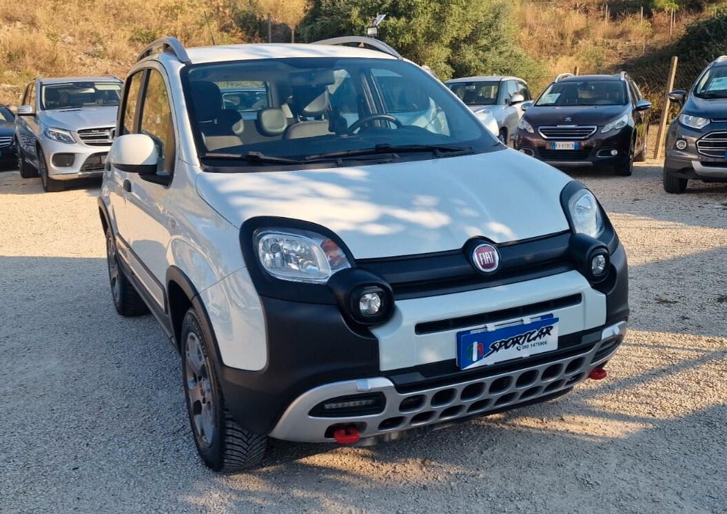 FIAT PANDA 1.3 JTM 95 CV 4X4 CROSS DEL 01/2018 CON APPENA 112.500 KM