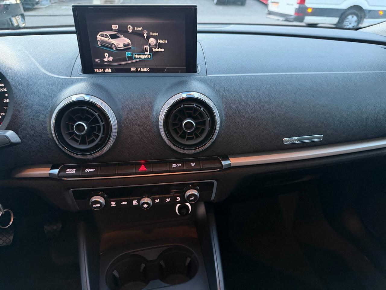 Audi A3 SPB 30 TDI Business