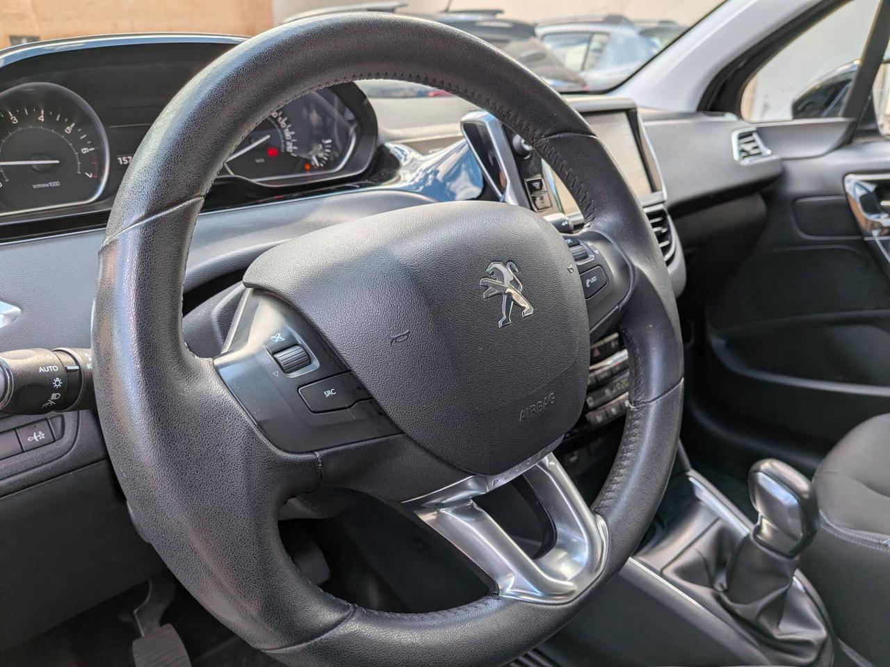 Peugeot 208 1.2 VTi 82 CV Allure
