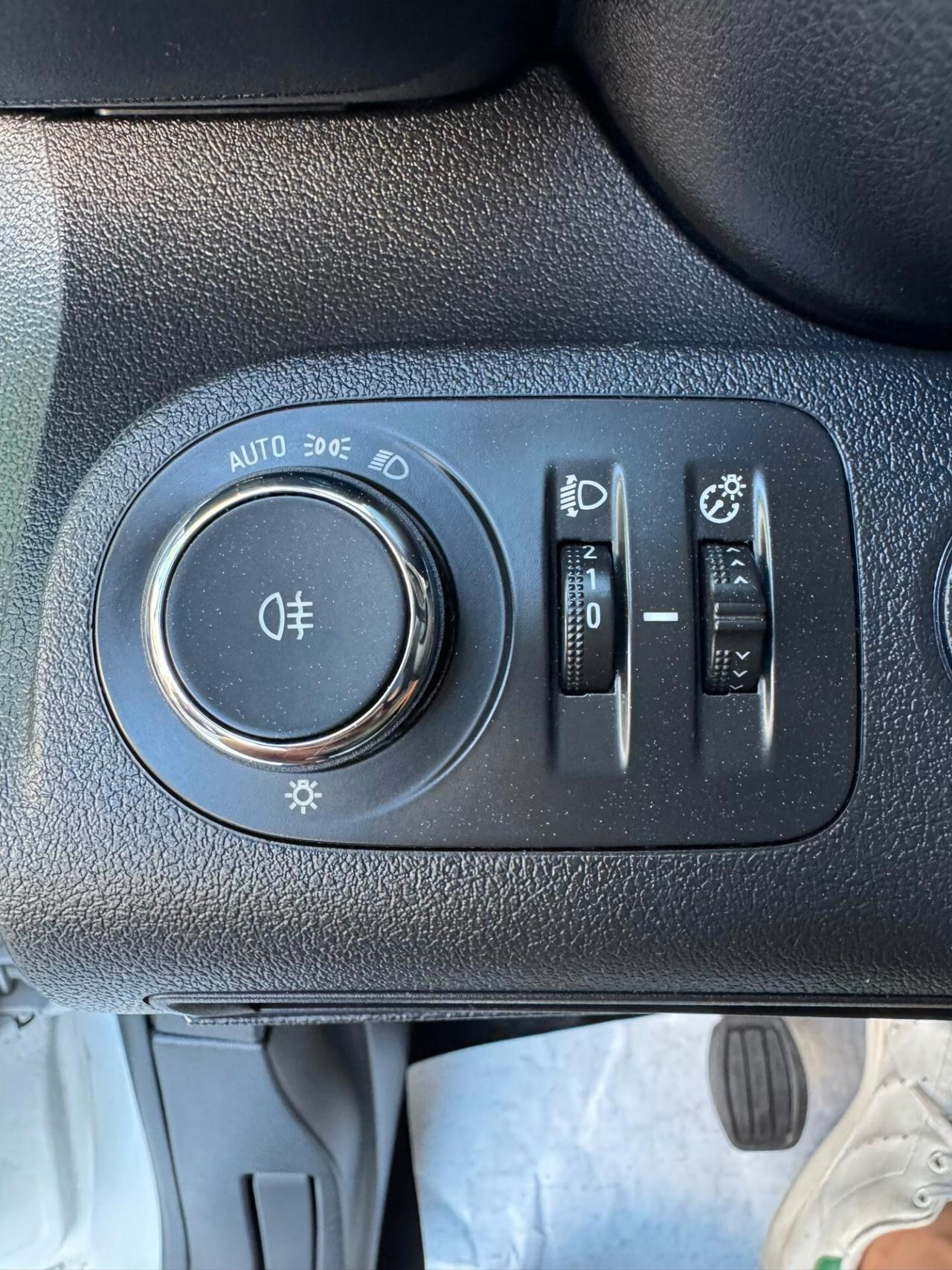 Opel Combo 1.5 DIESEL 3 POSTI GARANZIA 24 MESI