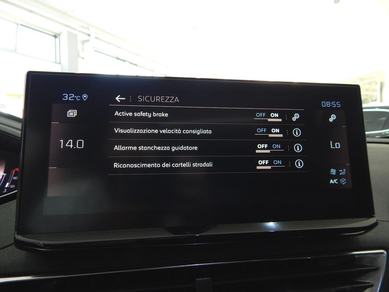 Peugeot 3008 1.5 bluehdi GT Pack EAT8 TETTO-NAVI-PELLE-LED-PARK