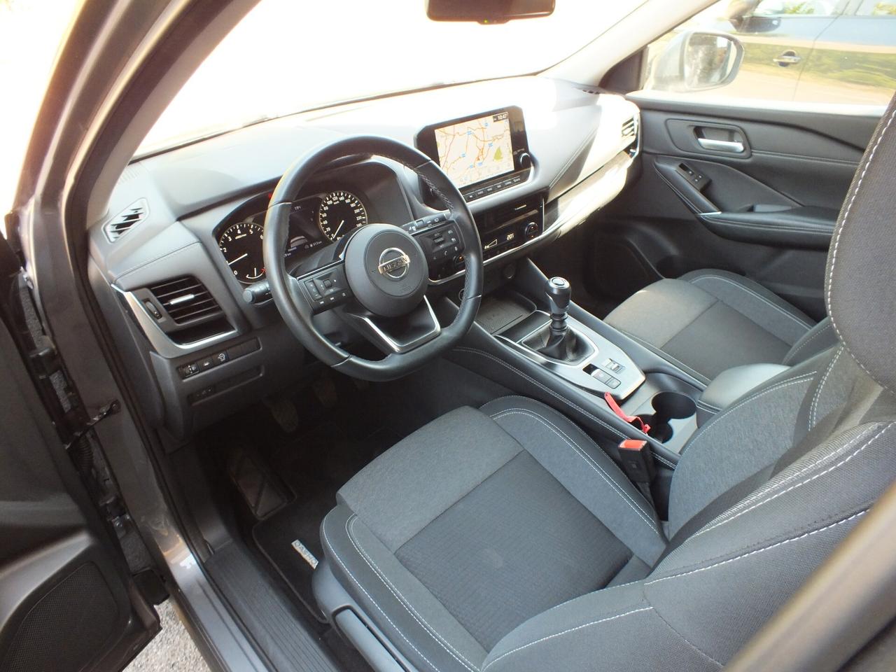 NISSAN QASHQAI MHEV 140 CV 22.000 KM!!
