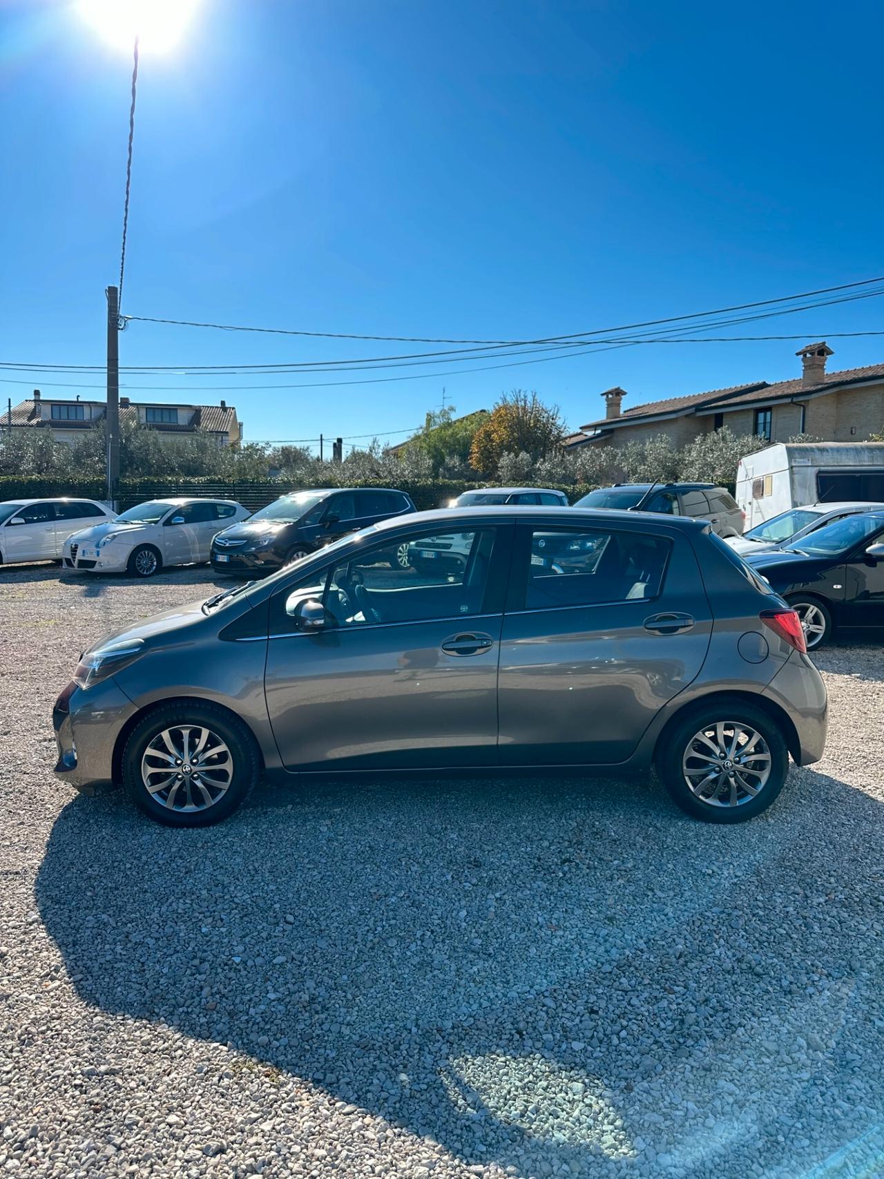 Toyota Yaris 1.4 D-4D 5 porte Lounge
