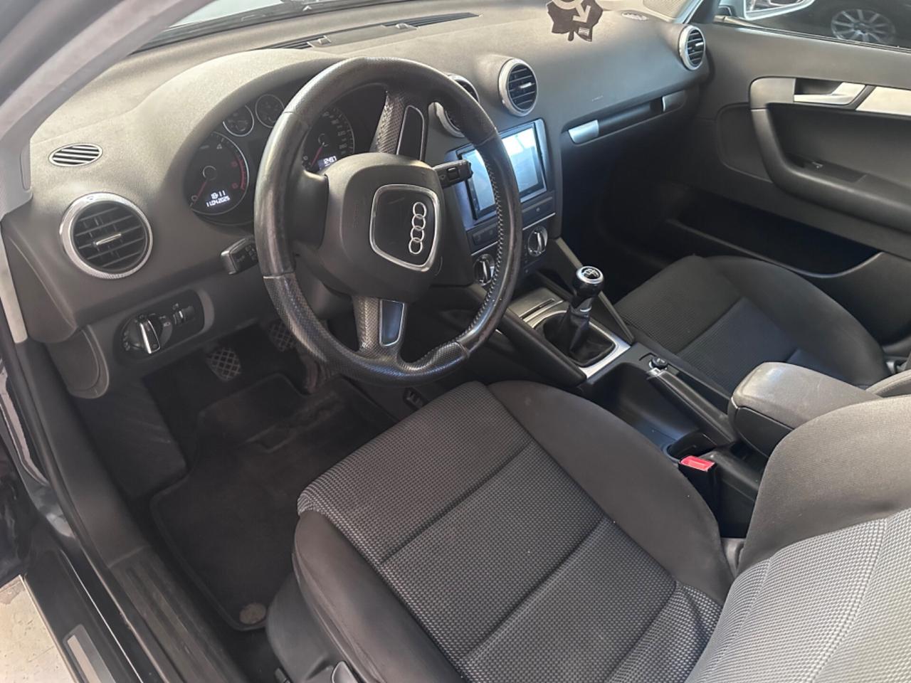 Audi A3 SPB 1.6 TDI 105 CV CR Attraction