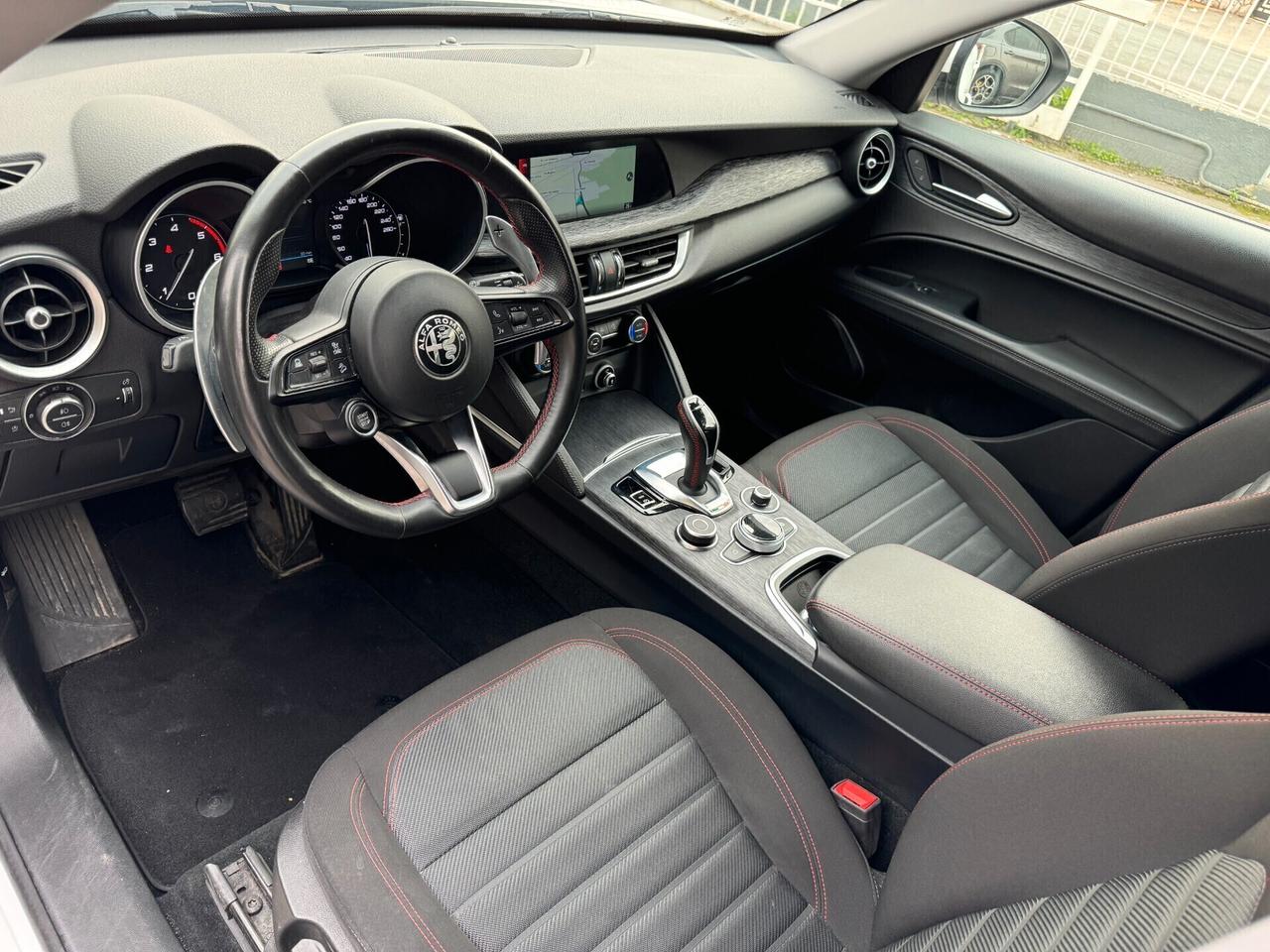 Alfa Romeo Stelvio 2.2 190 CV AT8 Q4 Business