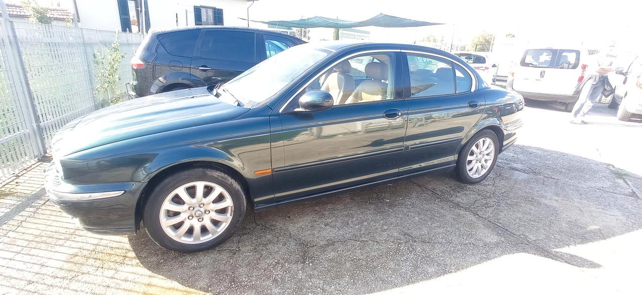 Jaguar X-Type 2.5 V6 24V cat