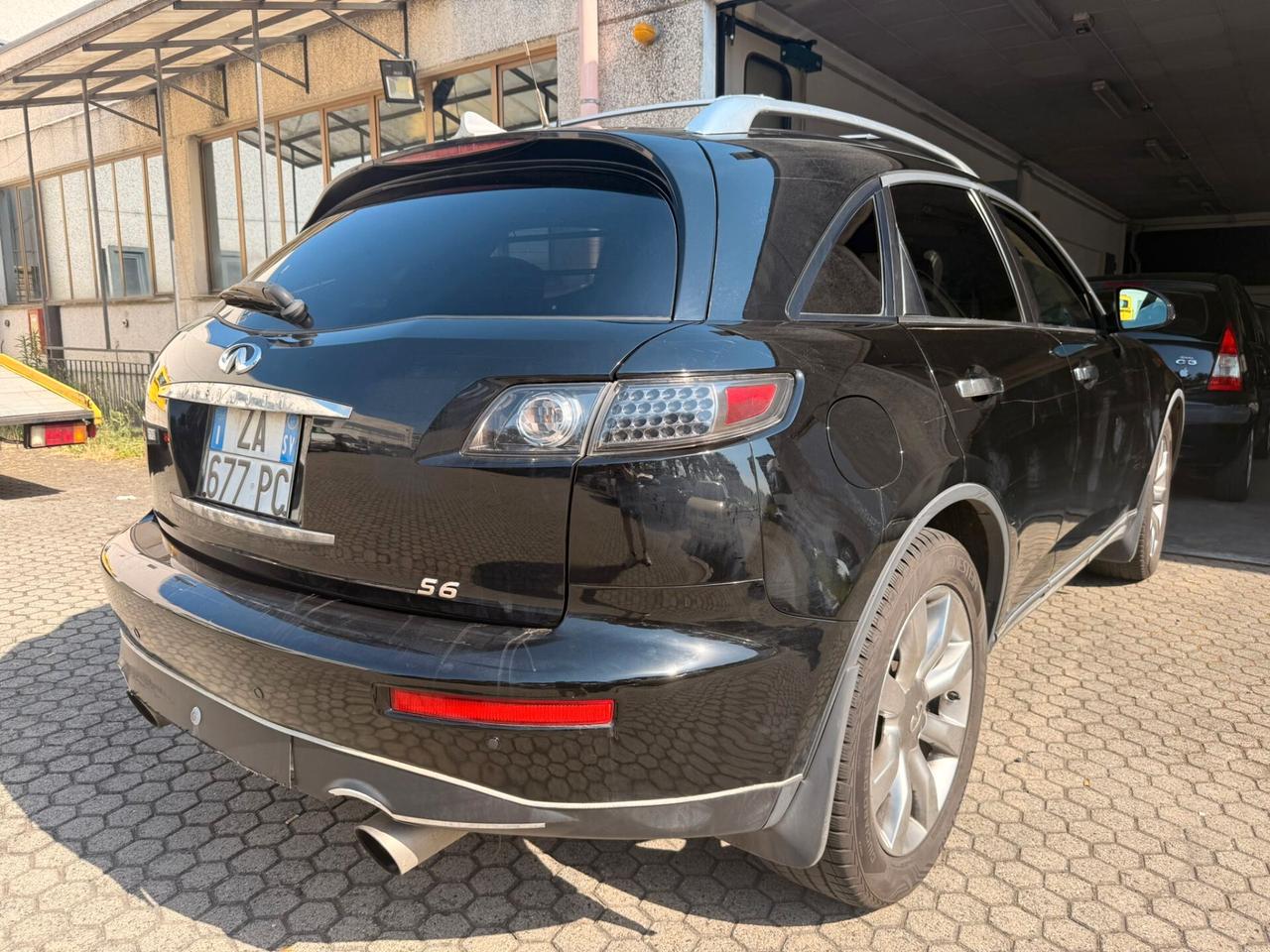 Infiniti FX35