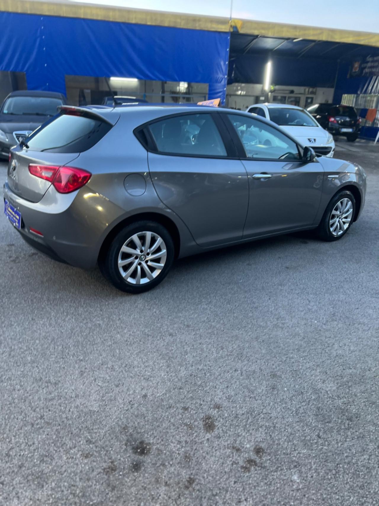 Alfa Romeo Giulietta 1.6 JTDm TCT 120 CV