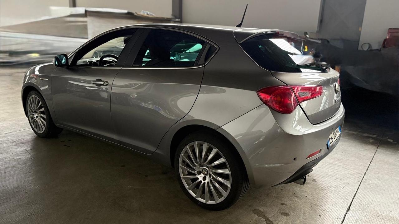 Alfa Romeo Giulietta 2.0 JTDm-2 170 CV TCT Exclusive