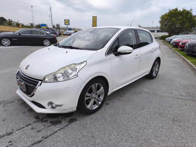 PEUGEOT 208 1° serie 1.6 e-HDi 92 CV Stop&Start 5 porte Allure