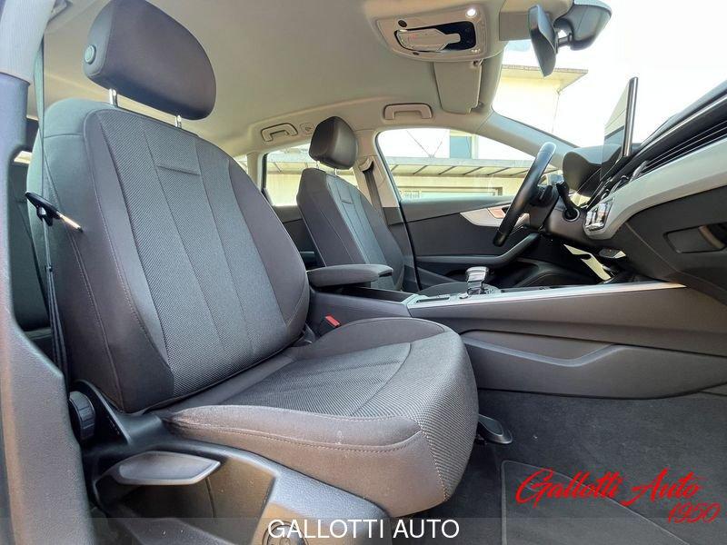 Audi A4 30 2.0 tdi mhev S line Edition 136cv s-tronic