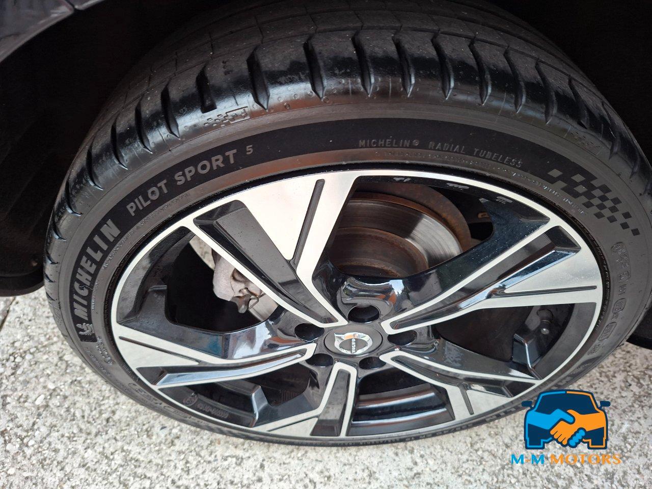 Volvo V40 2.0 d2 R-design Unico Proprietario