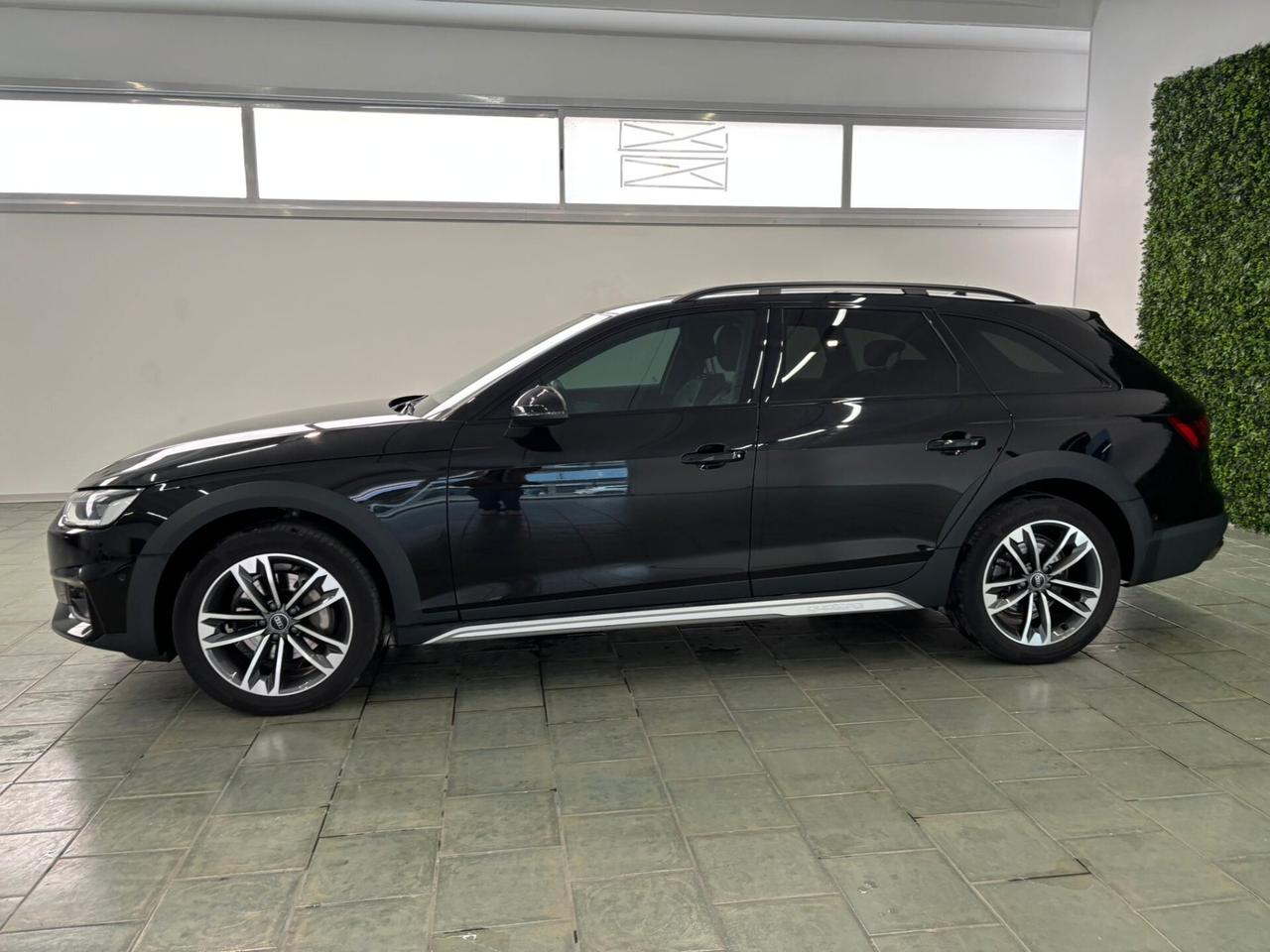 Audi A4 allroad 40 TDI 204 CV S tronic Identity Contrast