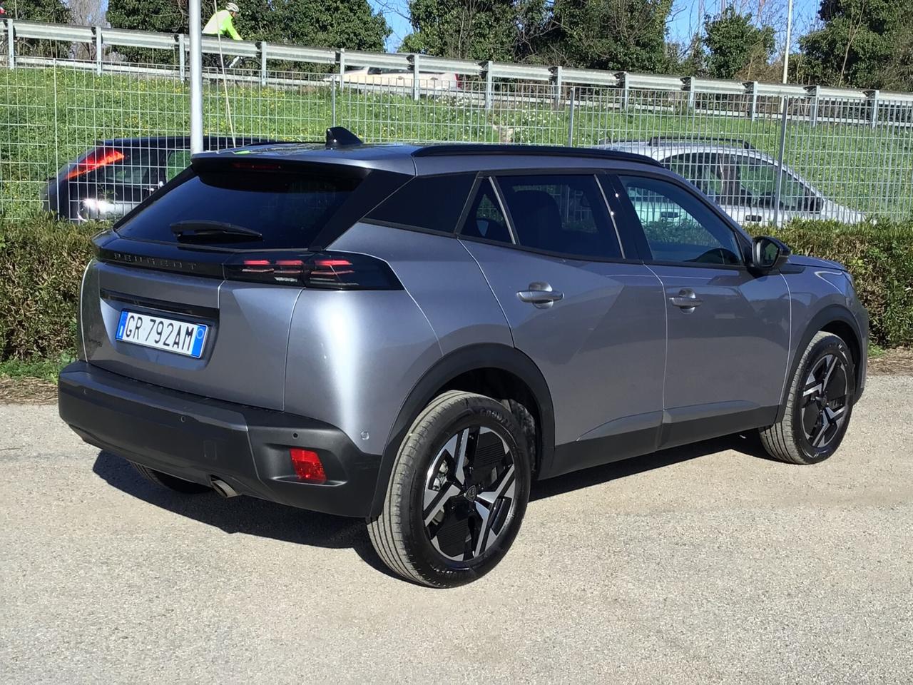 Peugeot 2008 1.2 100cv Allure Pack Vision Drive Assist