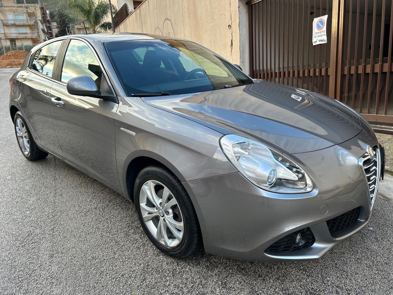 Alfa Romeo Giulietta 1.6 JTDm garanzia 12 mesi