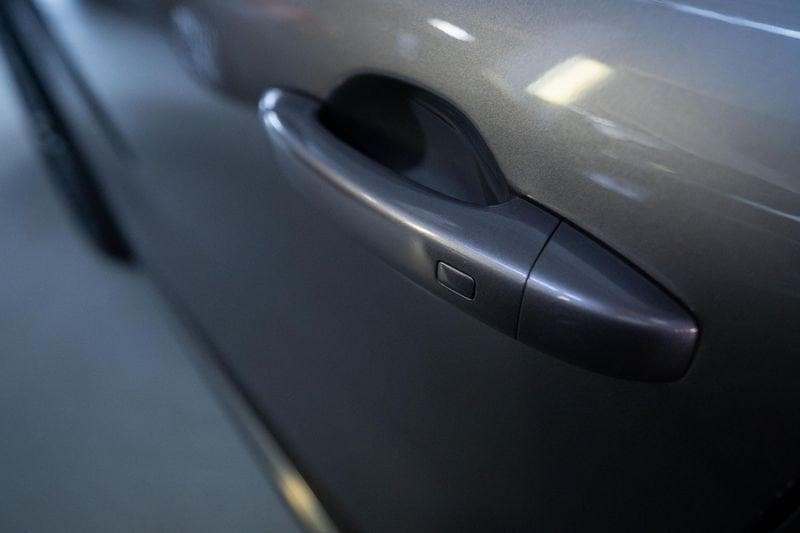 Renault Captur 1.6 E-Tech phev Intens 160cv auto