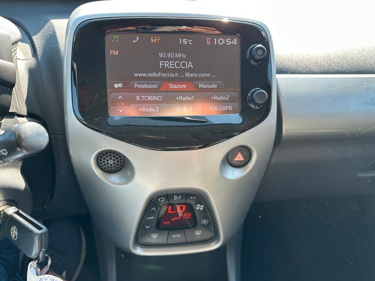 Toyota Aygo 1.0 VVT-i 69 CV 5 porte x-clusiv